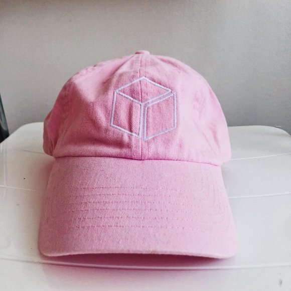 custom made bubblegum baseball hat w/ quirky geometric graphics🍨 - Picture 4 of 4